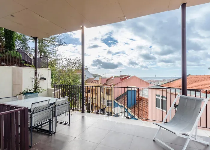 Panorama Apartment *